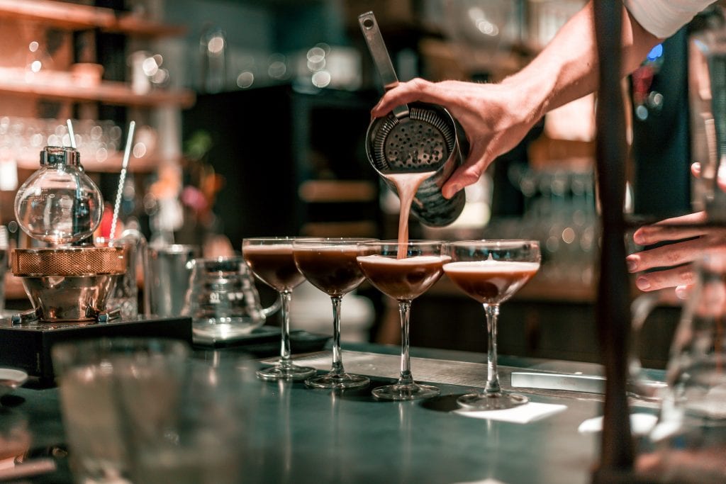 caffè shakerato in coppa martini